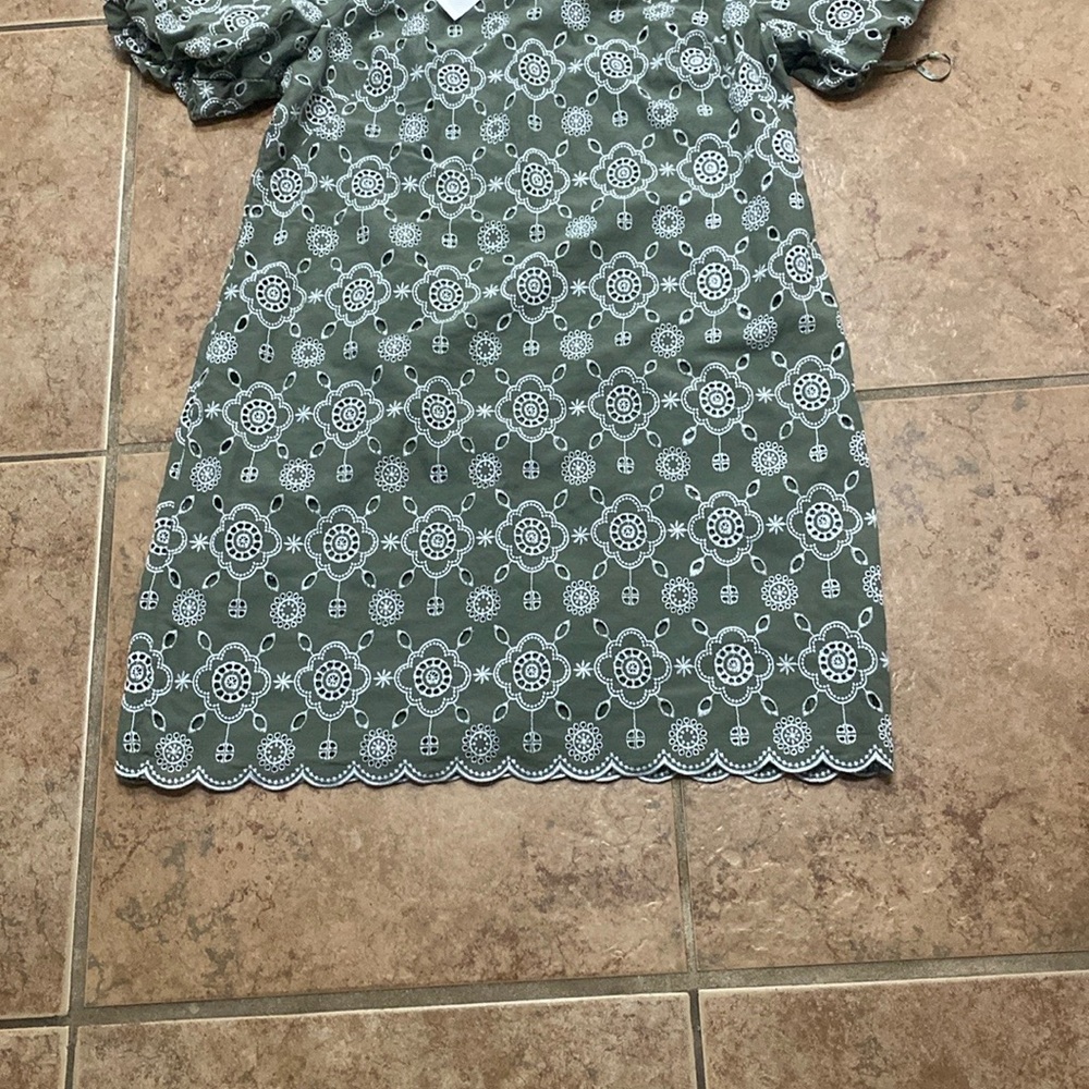 Elegant Green Lace Dress